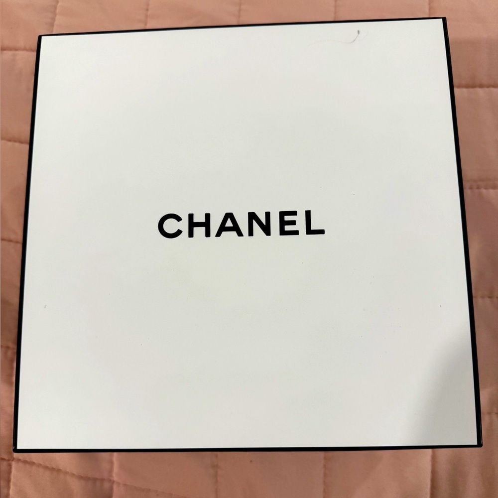Gift Box with Ribbon